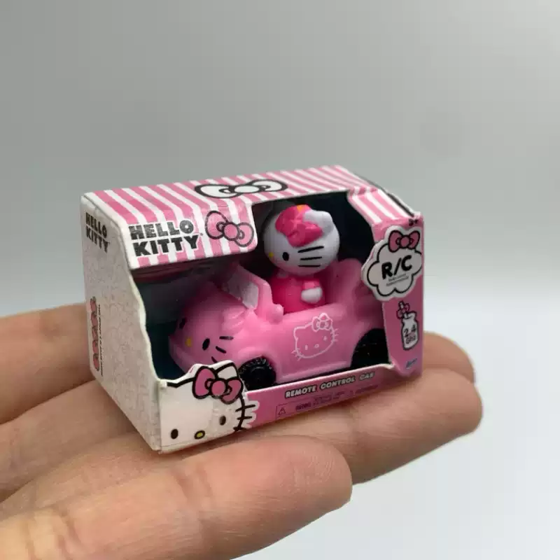 Estatueta dos desenhos animado - Drone Or Rc Car avaliação e preço